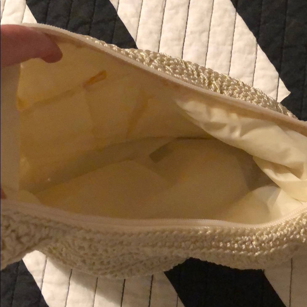 Purse - Picture 4 of 4